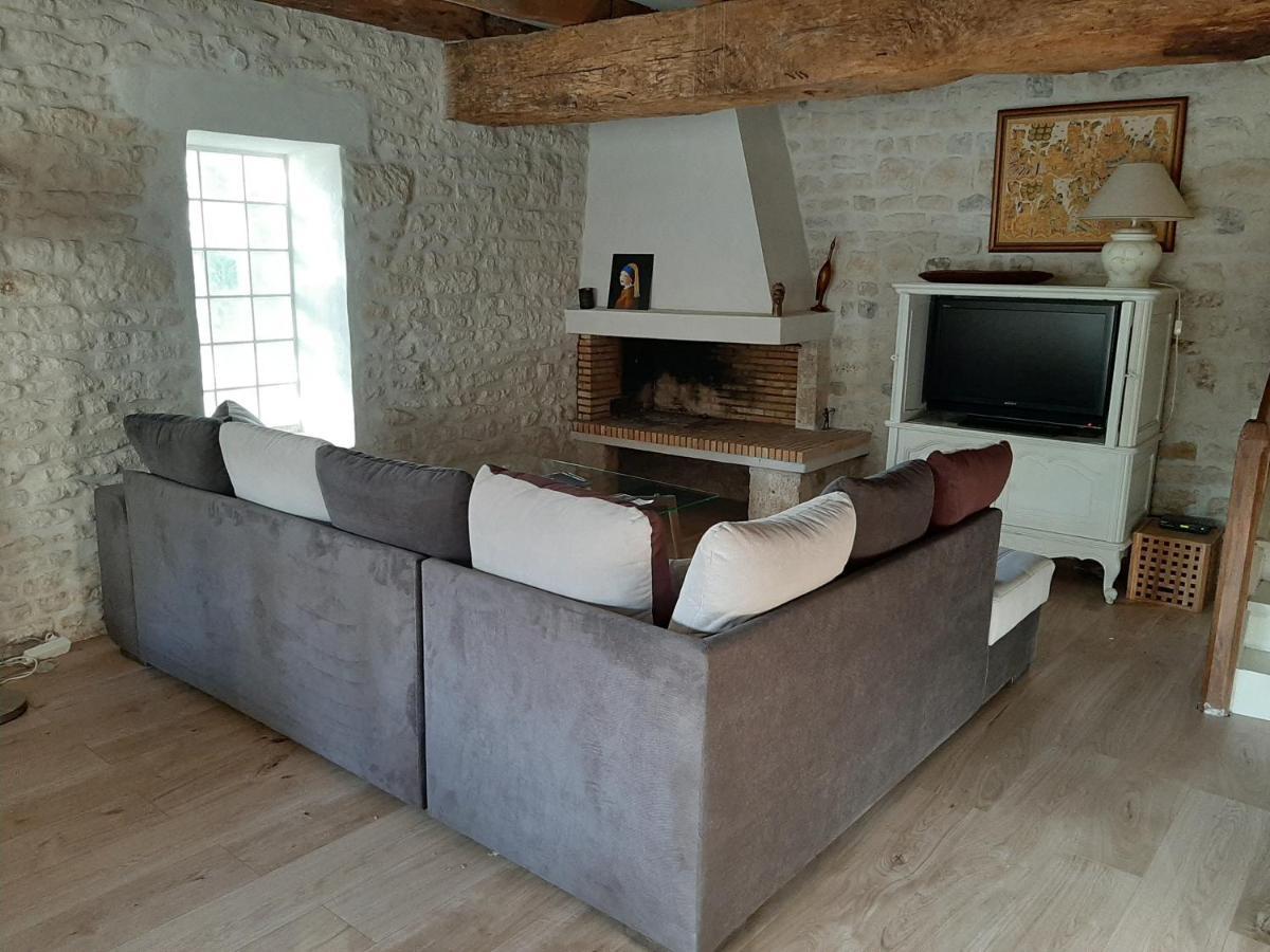 Apartamento Le Petit Bois Niort Exterior foto