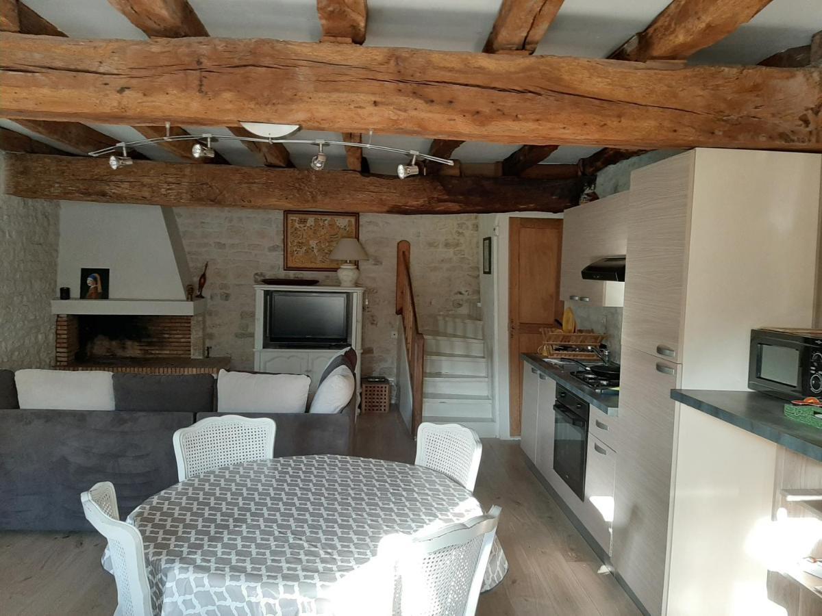 Apartamento Le Petit Bois Niort Exterior foto